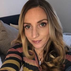 Meet your Posher, Laurie